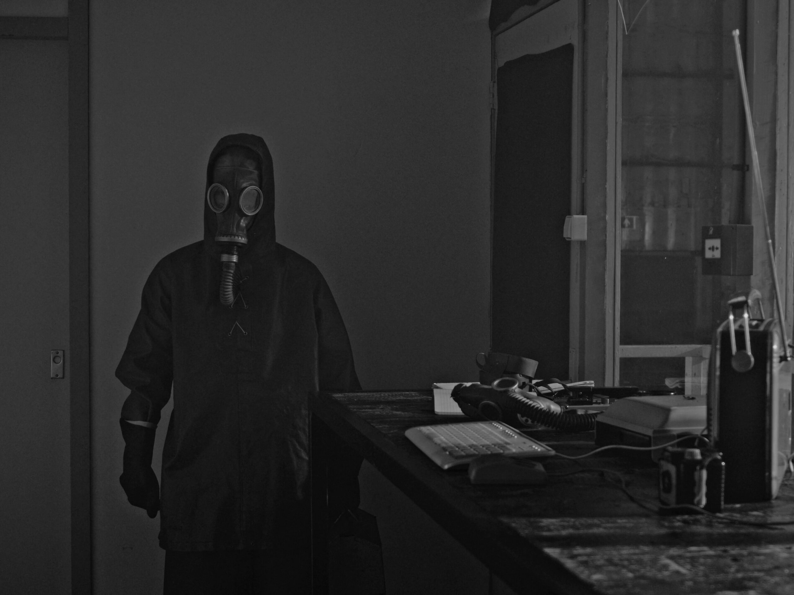 ZAND_EROVER_FINAL_MP4.00_02_08_14.Still009
