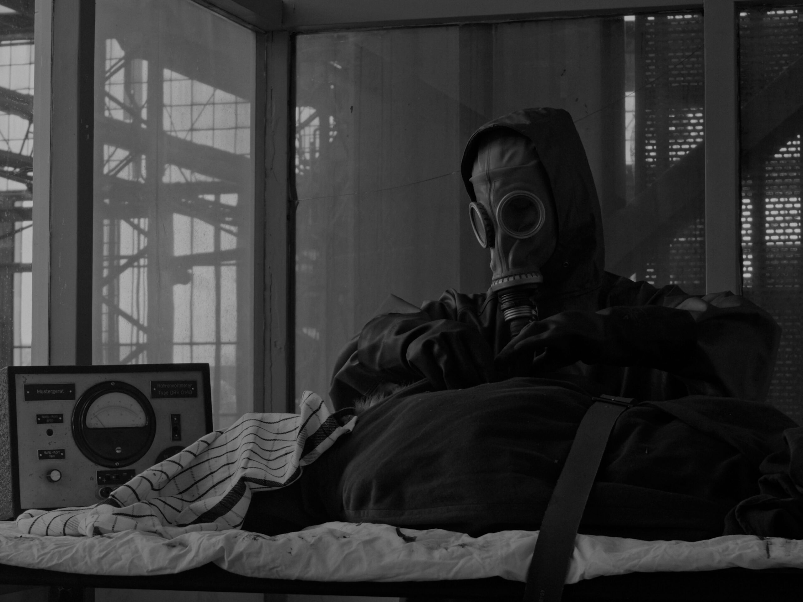 ZAND_EROVER_FINAL_MP4.00_04_49_23.Still008